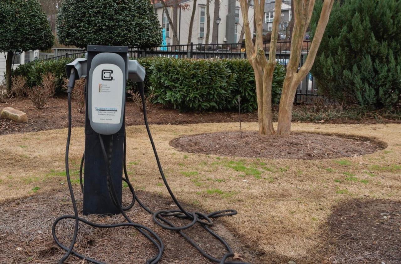 Truist Park Comfort Stays Atlanta Exteriör bild